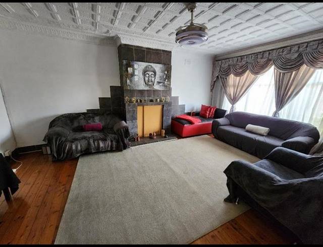 4 BEDROOM HOUSE FOR SALE IN FLORENTIA